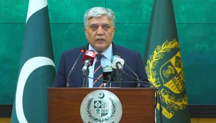 Foreign Office spokesperson Shafqat Ali Khan address a press briefing in Islamabad, on May 16, 2025. — Facebook/File